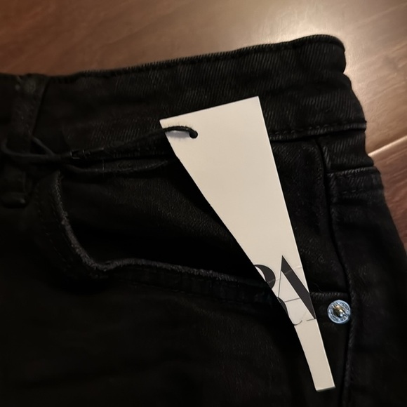 ZARA Black Distressed Denim Shorts size 6 - Picture 4 of 9